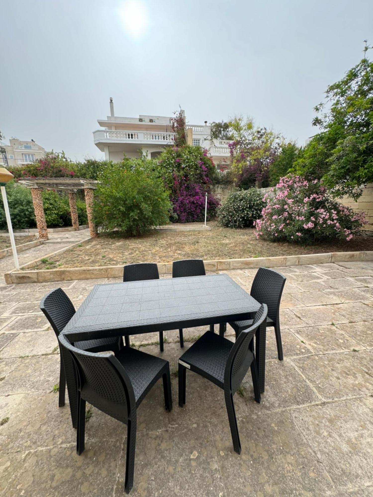Villa Xiwan Is-Swieqi Экстерьер фото